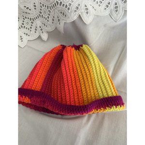 Women's Pure Hand Knit Crocheted Toboggan Hat One Size NEVER WORN Red Orange